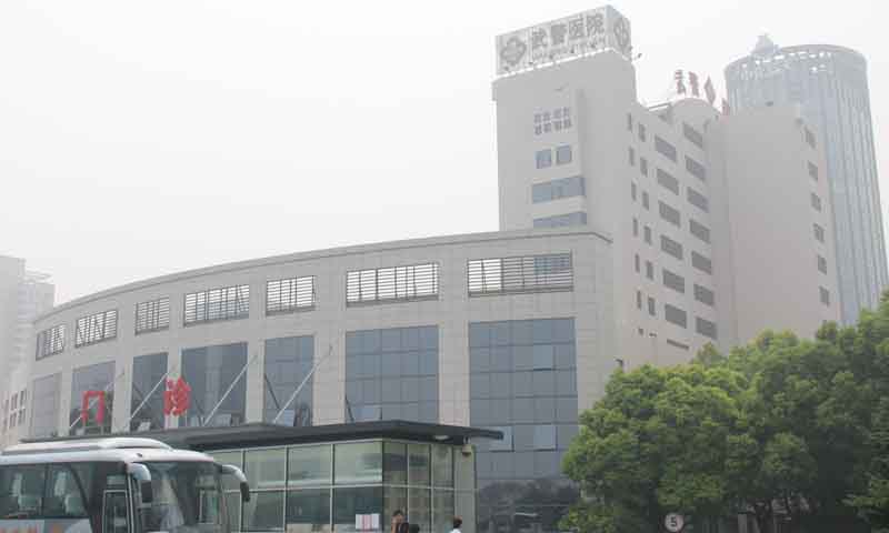 铂金名筑